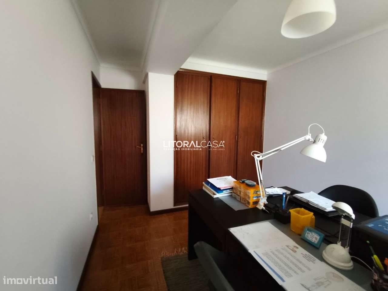 Moradia | Pátio | Churrasqueira | Terreno com árvores de fruto - Grande imagem: 5/37