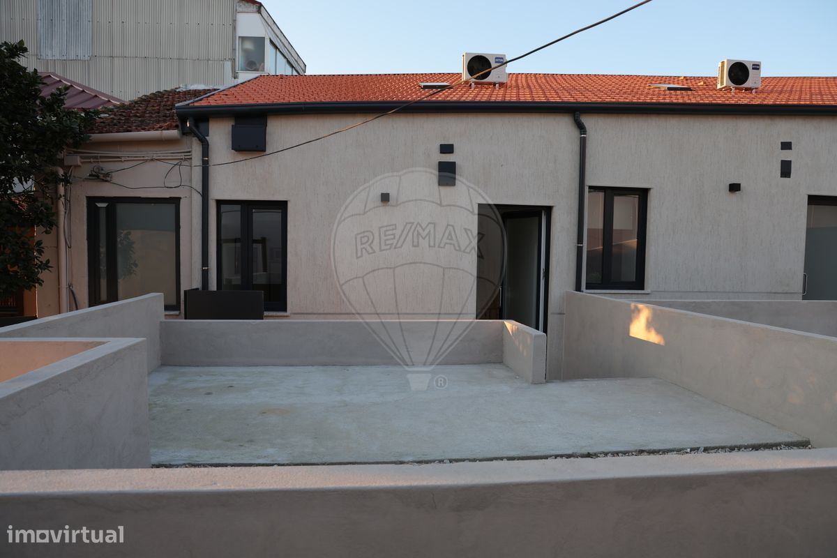 Moradia T1 para venda - Grande imagem: 1/20