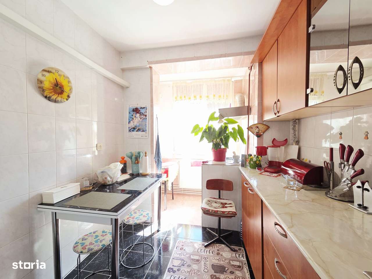 Apartament 3 camere Micro 16 cu 2 balcoane etaj 2-9