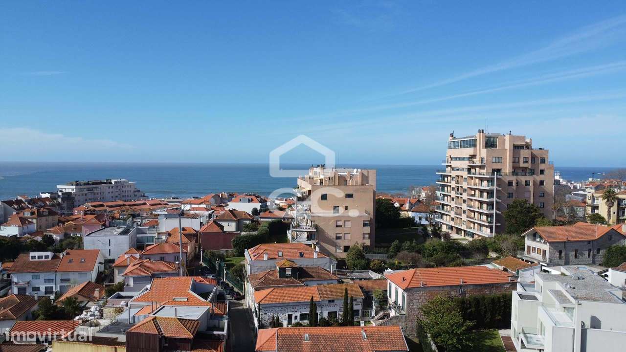 Moradia T5 com jardim, piscina e garagem na Foz Velha – Projeto de rec-20