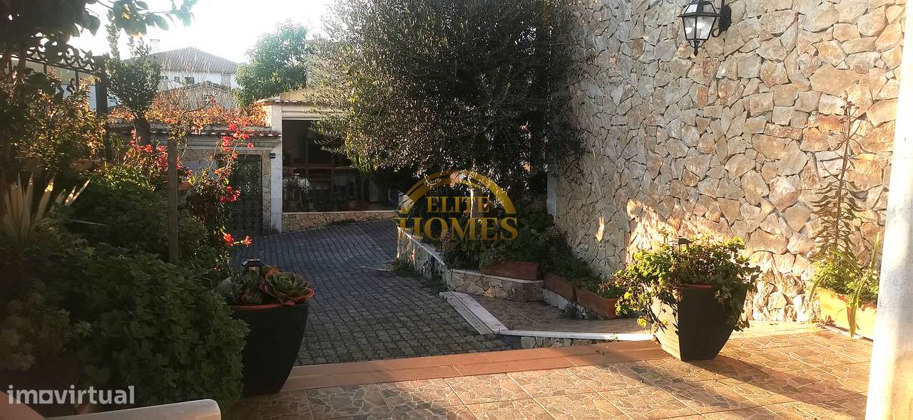 Moradia Independente T5 Sobrena, Cadaval. - Grande imagem: 1/46