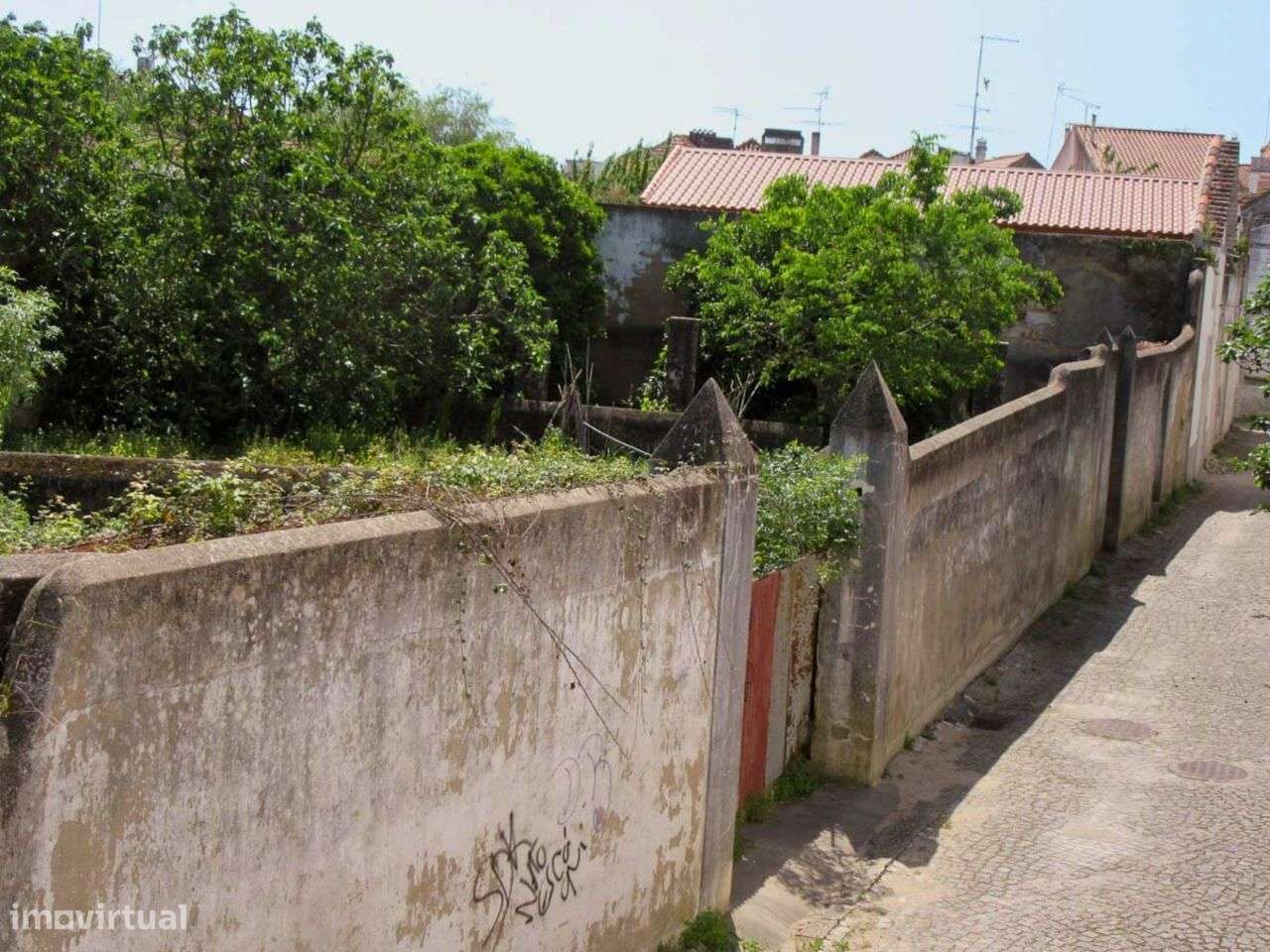 Moradia com 880 m2 de terreno - Grande imagem: 4/11