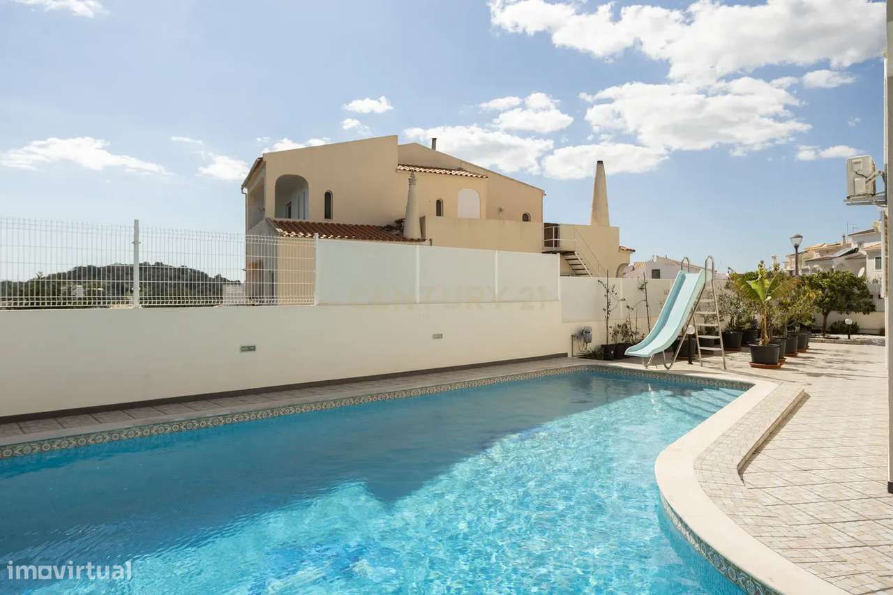 Moradia T3 com piscina e amplo espaço exterior-33