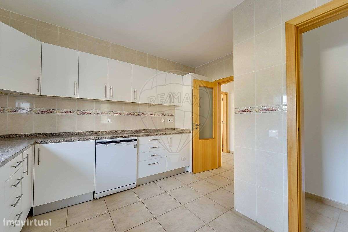 Moradia T4 para arrendamento - Grande imagem: 5/48