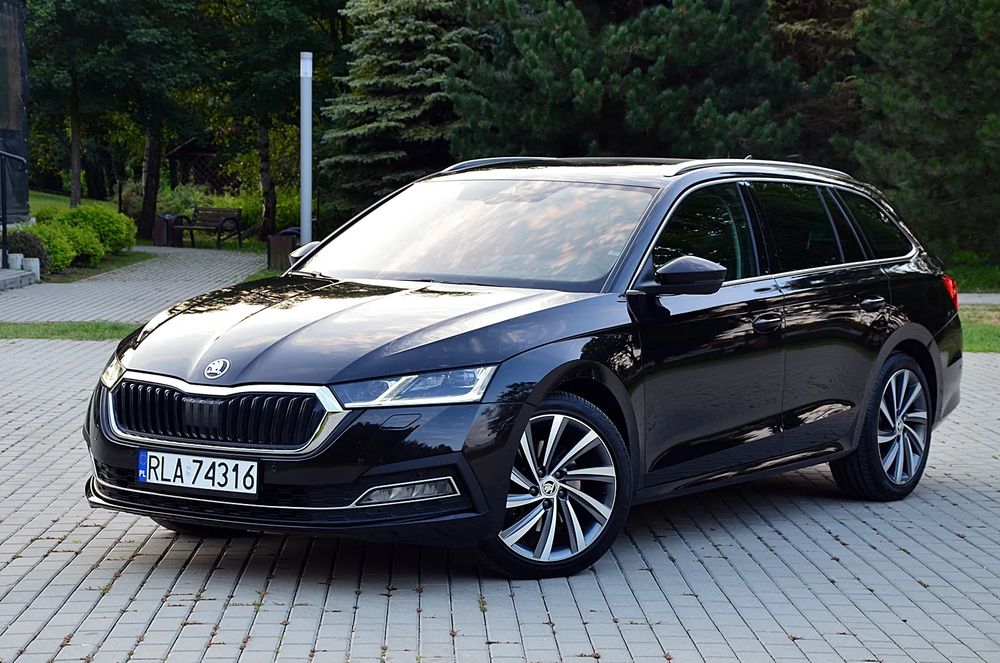 Skoda Octavia IV (2020-) 2.0 TDI DSG First Edition 2020