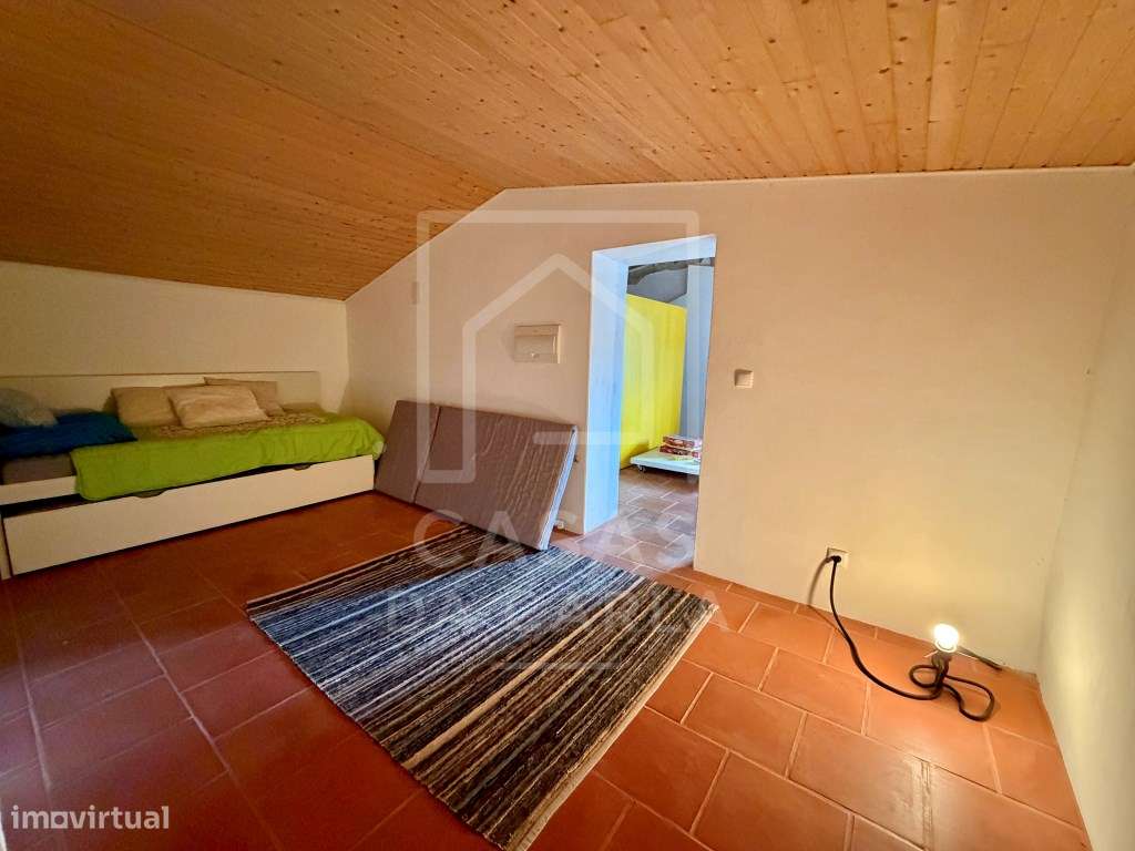 Moradia T5 com quintal e terraço em Vila Alva-20