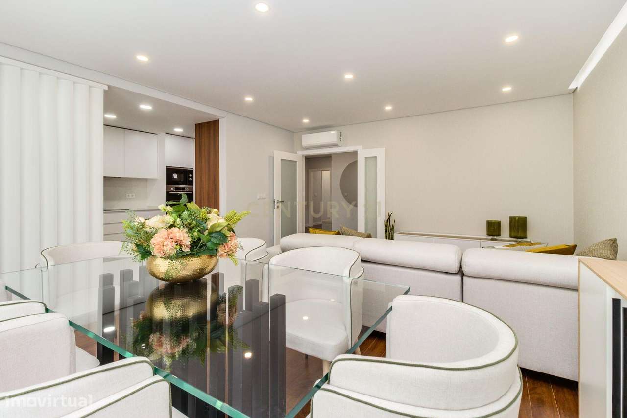 T3 NOVO com varandas e parqueamento - Grande imagem: 3/39