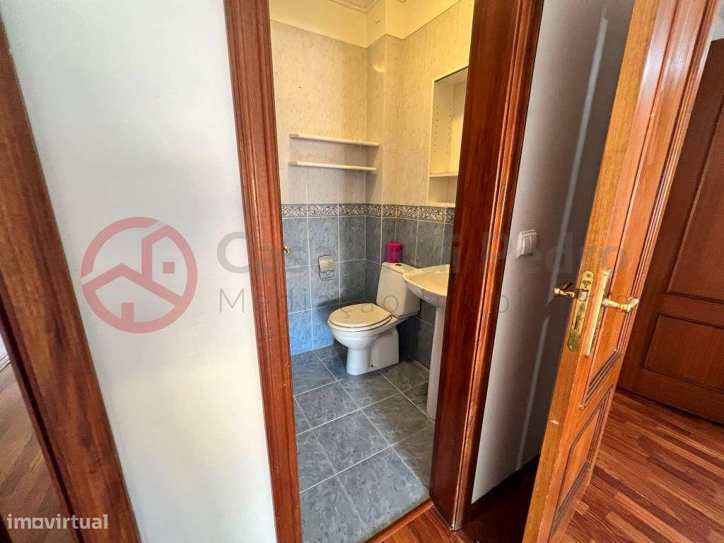 Apartamento T3 com garagem e arrecadação em Santa Marta do Pinhal, ...-37