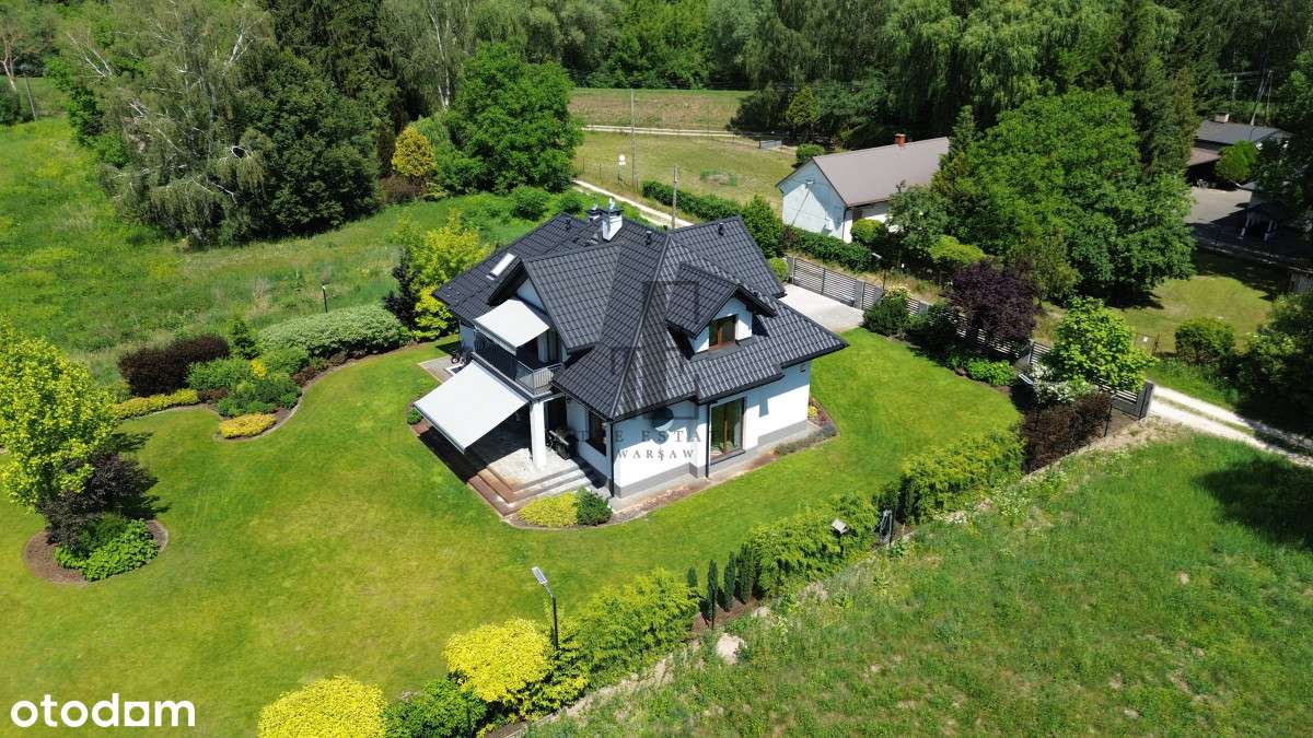 Dom wolnostojący 186 m2 duża działka 1603 m2