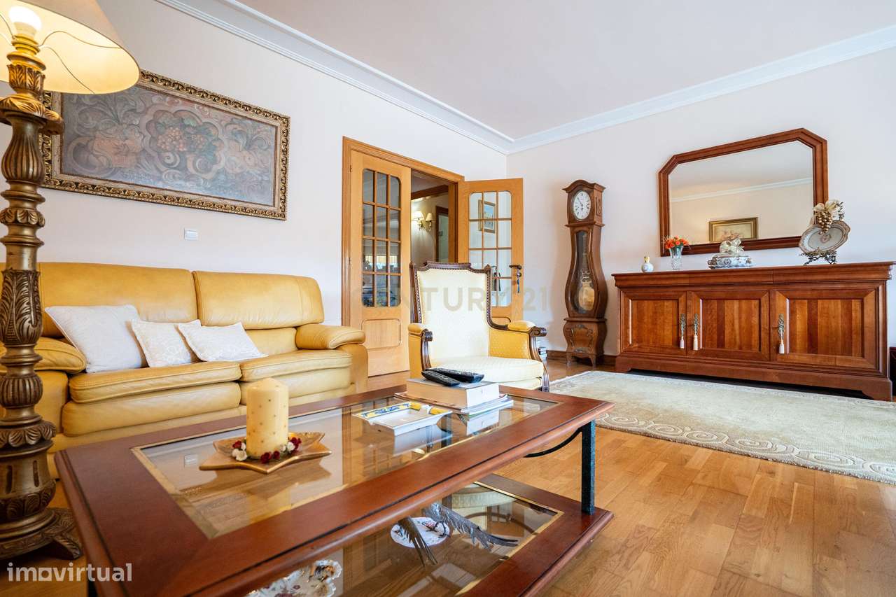 T2 na Urbanização Real Forte – Terraço Privativo e Box - Grande imagem: 4/36