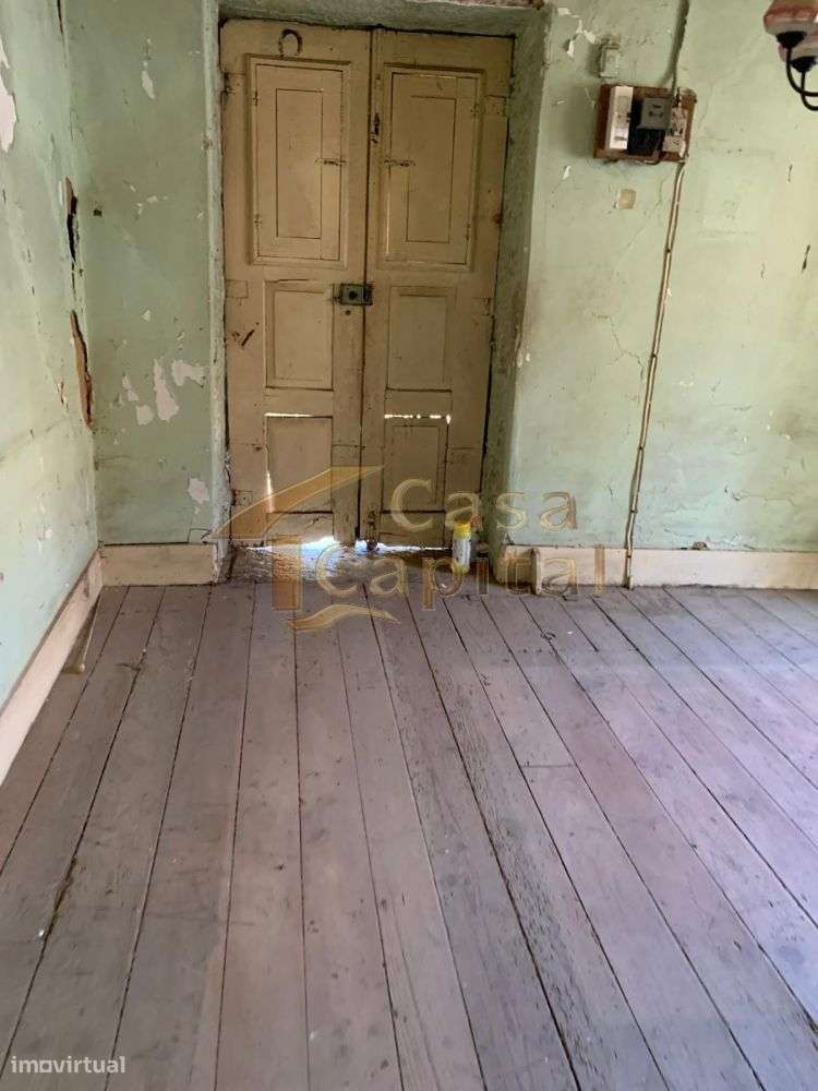 Moradia para reconstruir-1