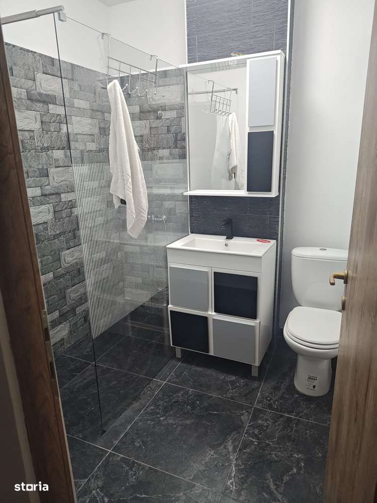 Apartament 3 camere / Centrala pe gaze / Ramnicu Valcea / - Imagine principală: 3/11