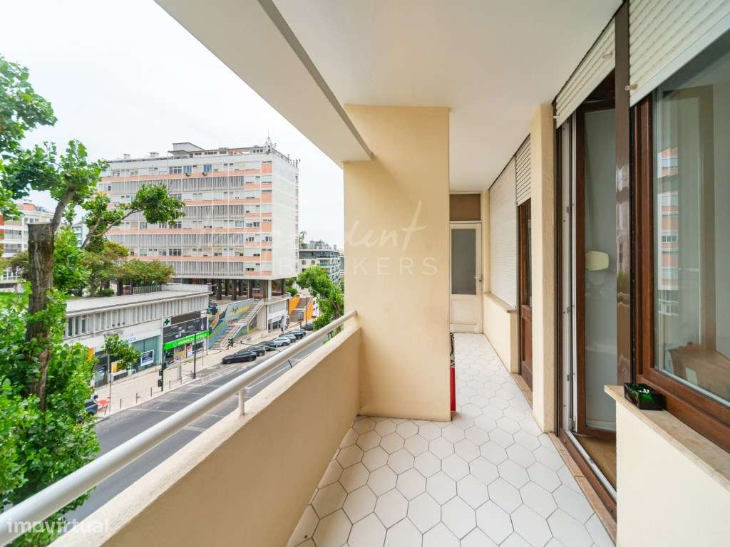 EXCELENTE APARTAMENTO T4 PARA VENDA [ESTRELA]-15