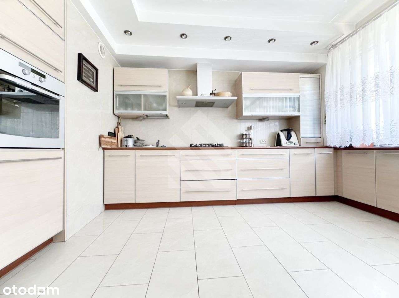 Komfortowe, przestronne mieszkanie - niskie piętro - Pełny obrazek: 4/13