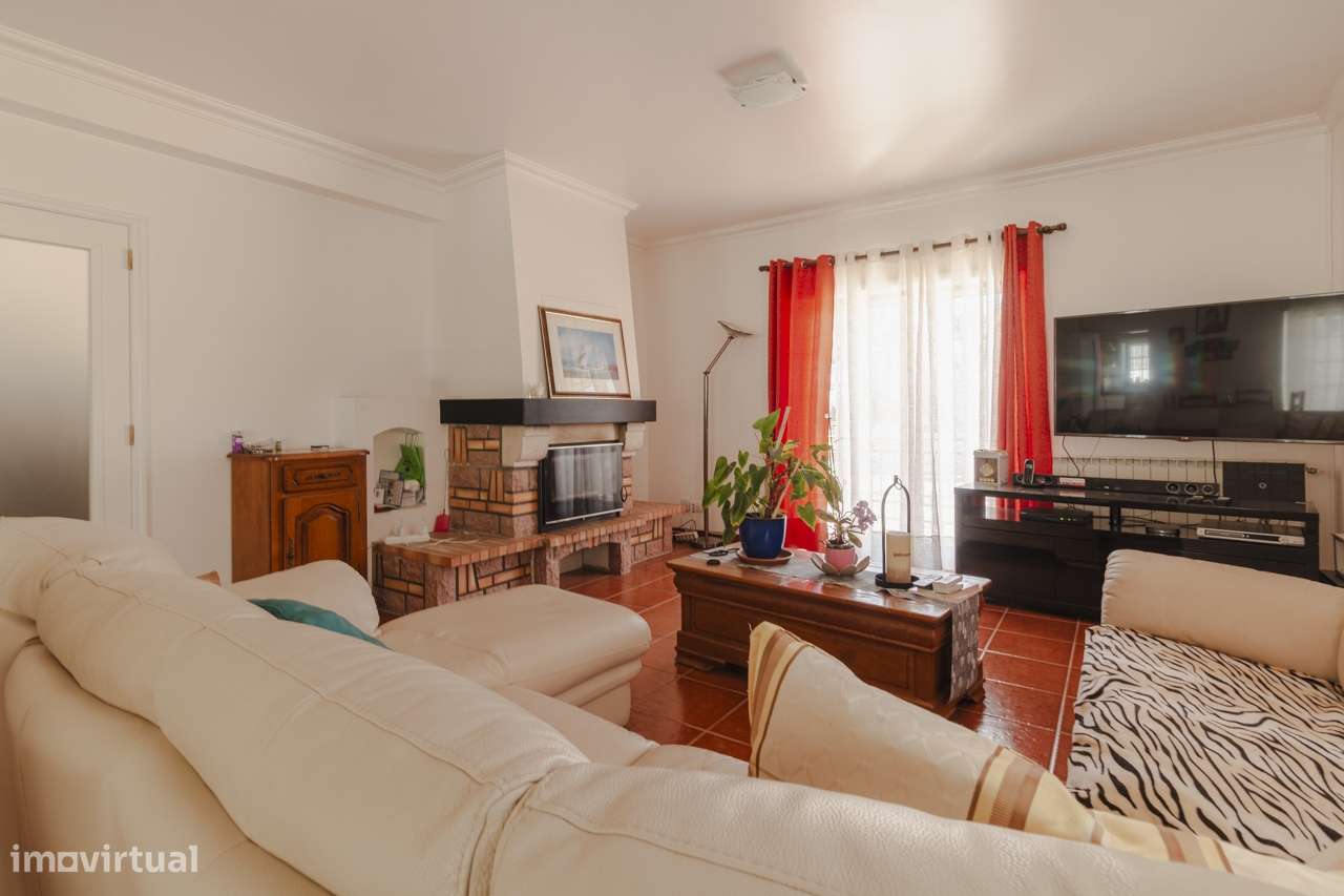 Moradia Isolada T4 / Casal de Matos / Leiria-7