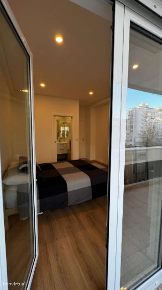 Quarto - localizado em Alvalade Lisbon - Grande imagem: 5/8