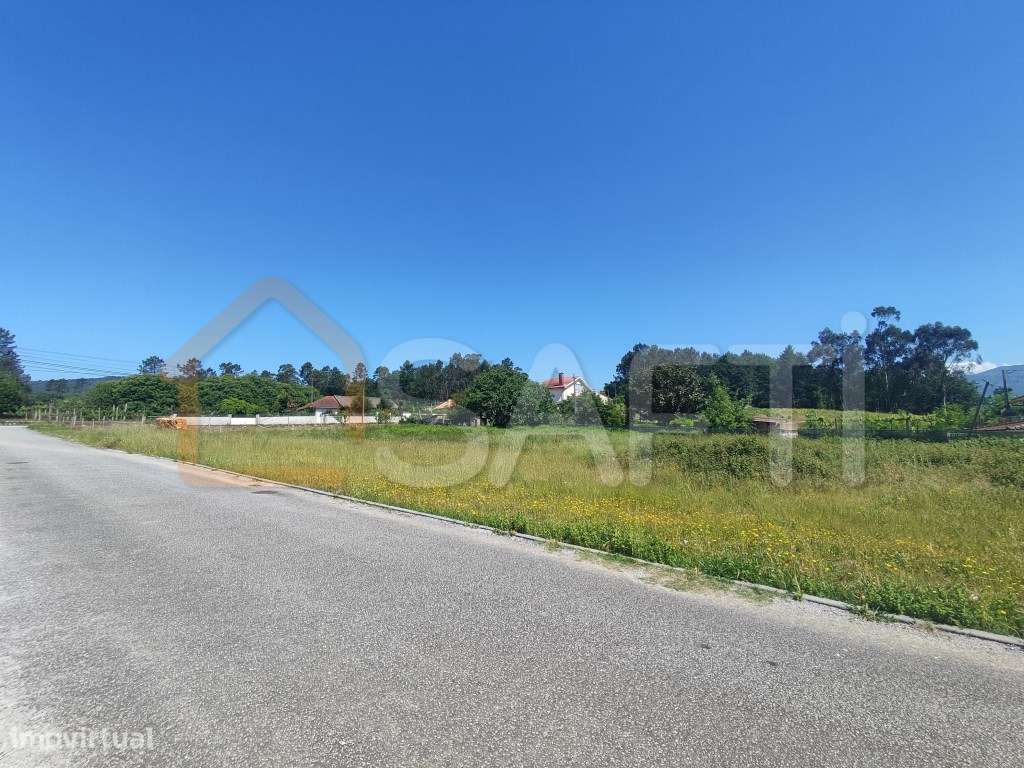 Terreno para construção de 1000 M² No Pico de Regalado / Vila Verde - Grande imagem: 3/8