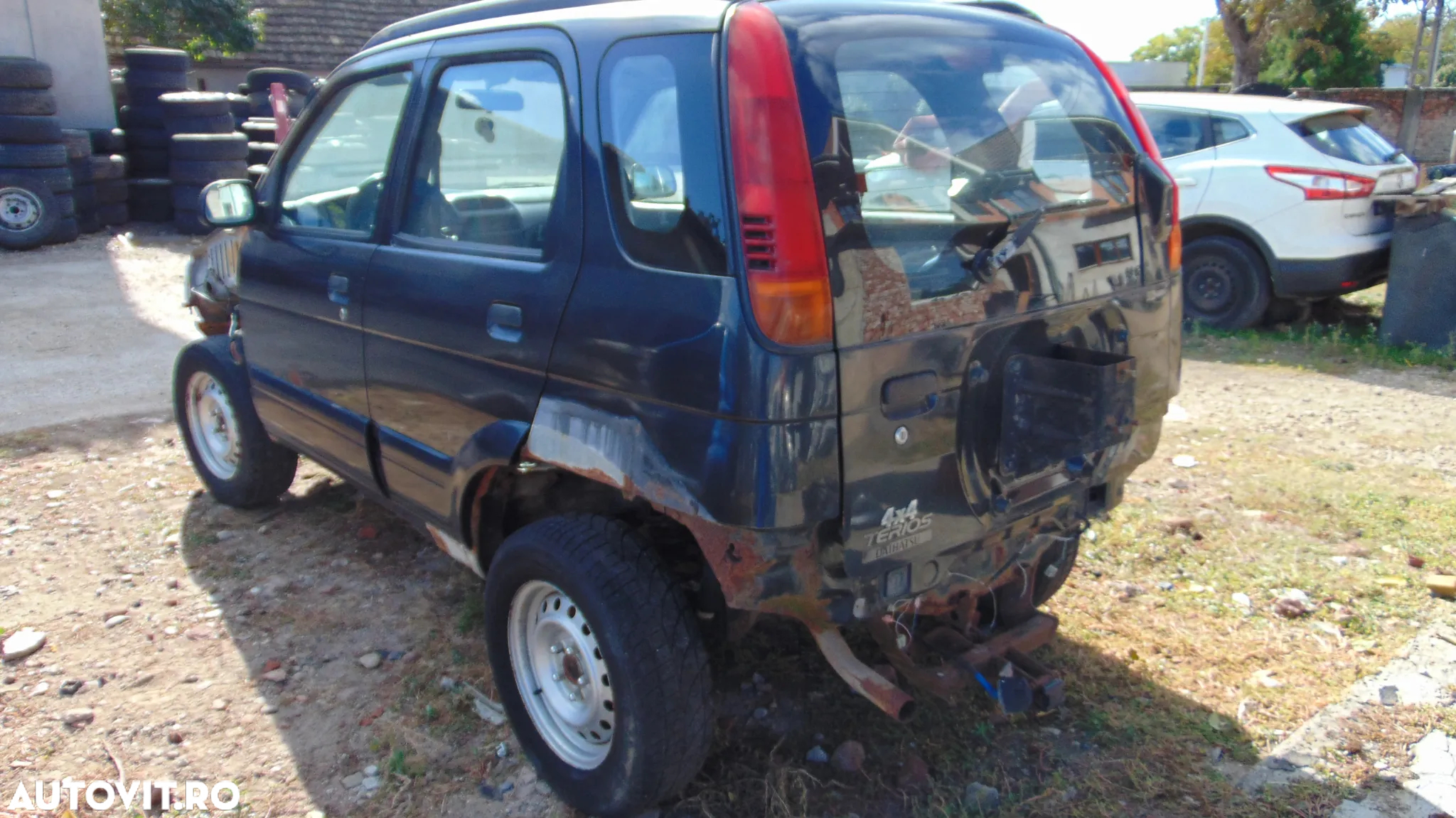 Stop Daihatsu terios 1997-2005 stop spate stanga dreapta tripla lampa spate dezmembrez terios 1.3 - 4