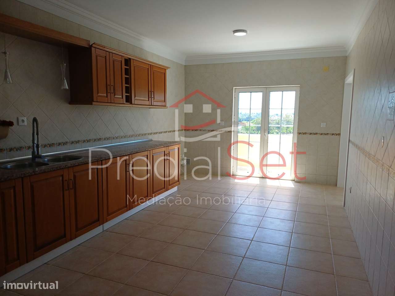 Moradia T4 Piscina-Setúbal-5