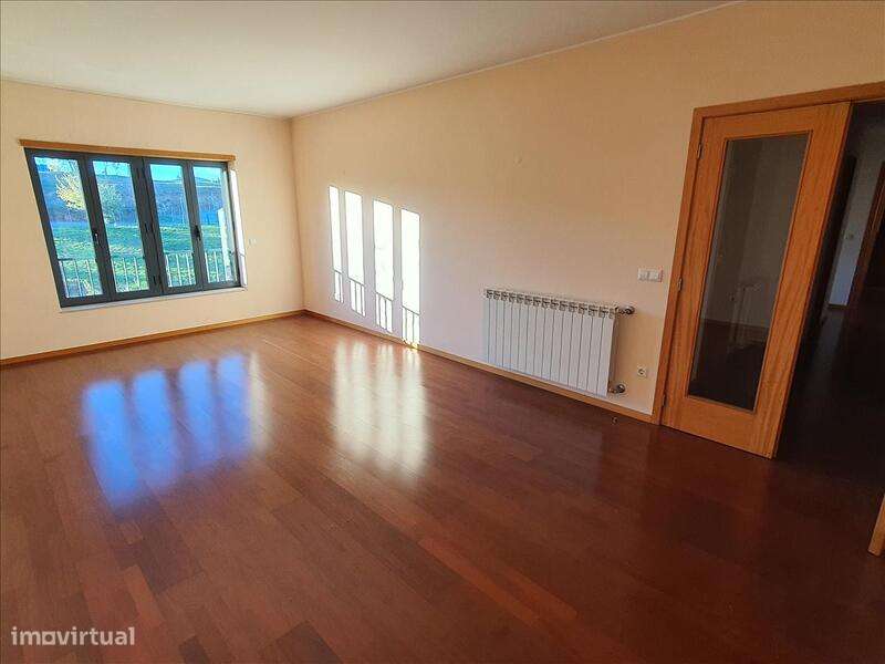 Apartamento em Vila Nova de Gaia, Oliveira do Douro - Grande imagem: 2/16