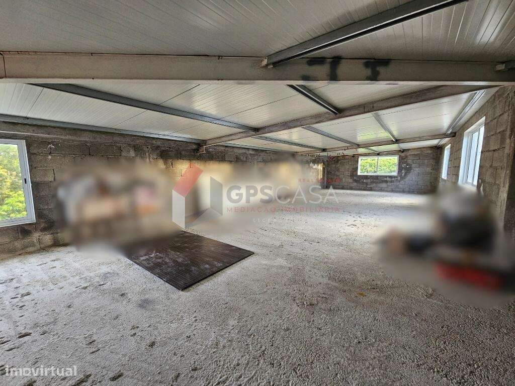 Moradia T4 com garagem – terreno de 1.936 m2-34