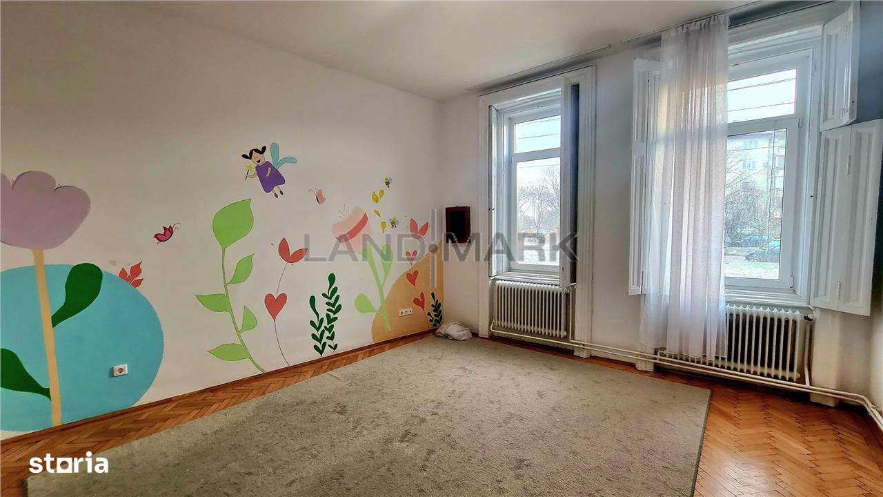 Casa cu 10 camere de vanzare,  zona Semicentrala,-4