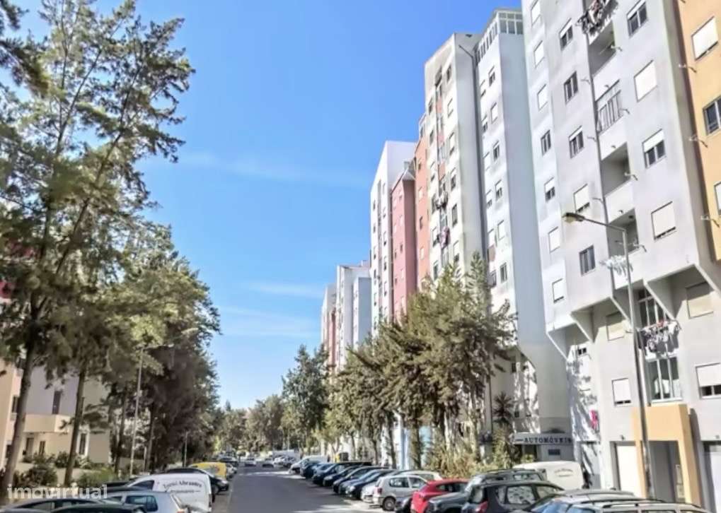 Apartamento t3 à venda em Mem Martins-9