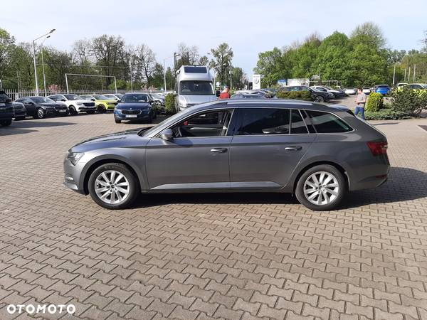 Skoda Superb 1.5 TSI Ambition DSG - 4