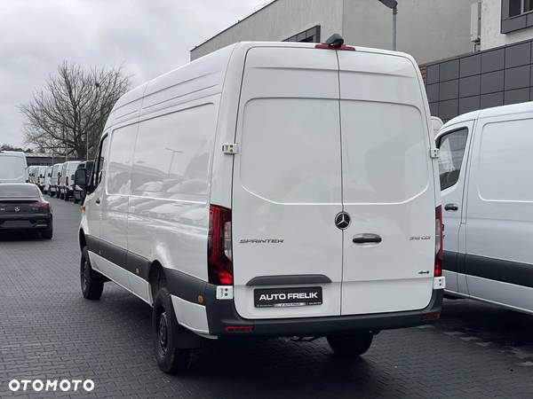 Mercedes-Benz Sprinter - 5