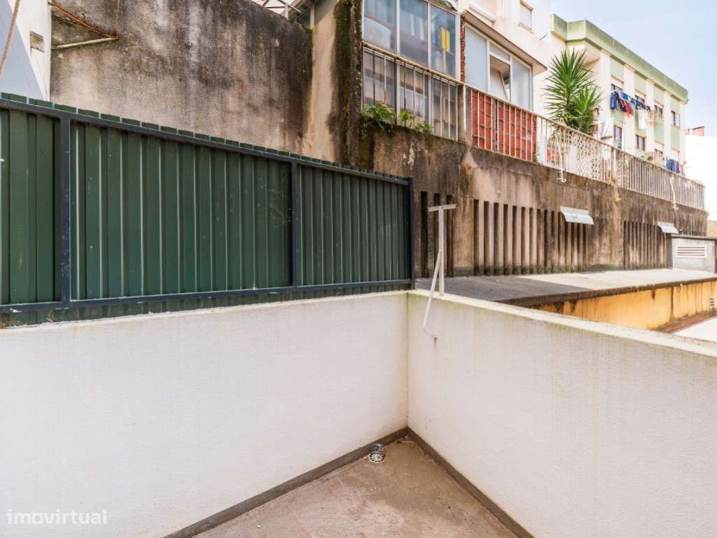 T2+1 Venteira Amadora (Á Segurança Social)-23