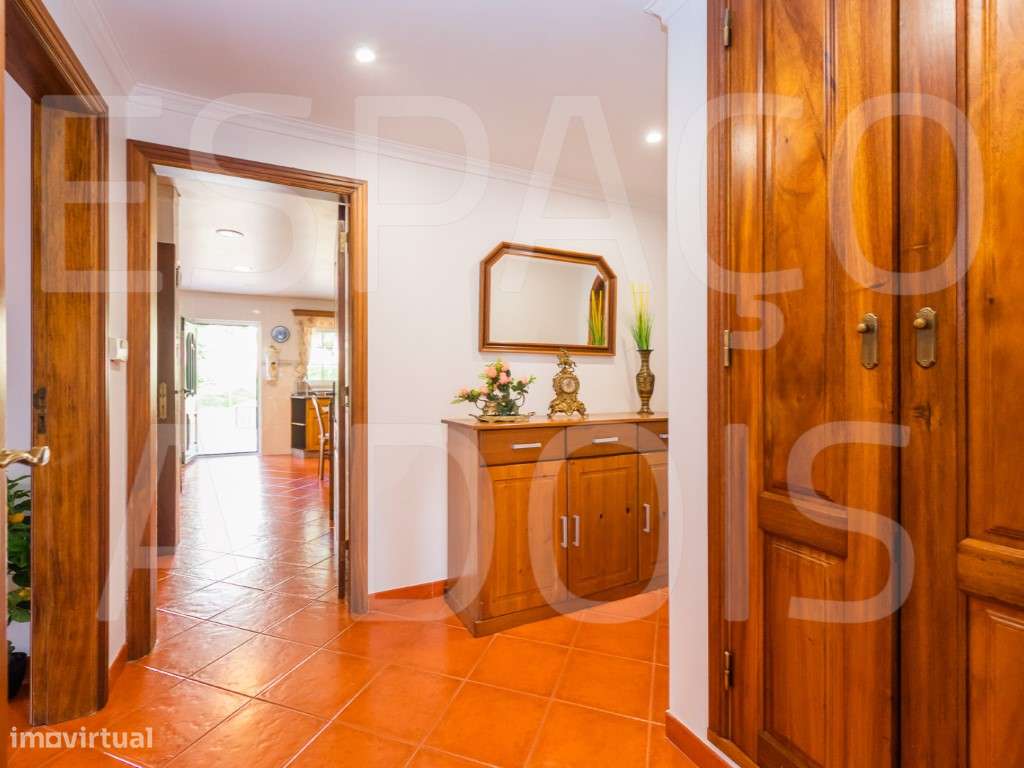 DESLUMBRANTE! INDEPENDENTE (isolada). Excelente qualidade de constr...-55