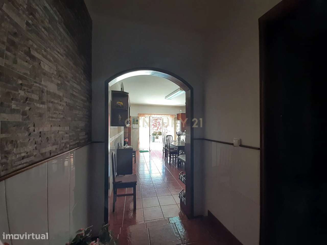 Espetacular Moradia T3 em Lousa com Garagem e Varandas-9