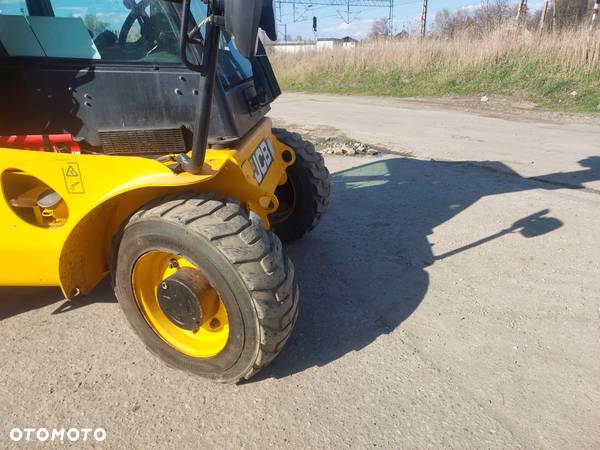 JCB 520-40 - 10