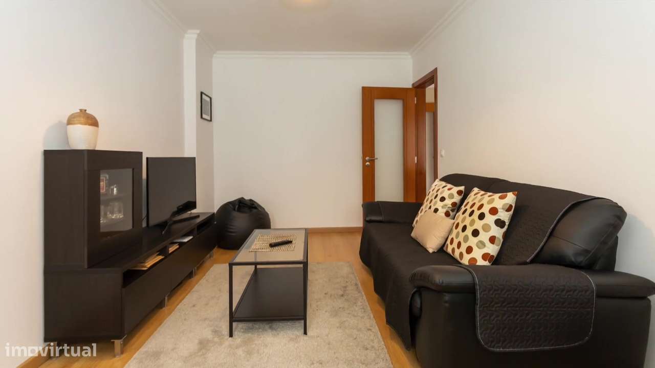 Apartamento T2 moderno, mobilado e equipado – Casal de Cambra - Grande imagem: 3/27