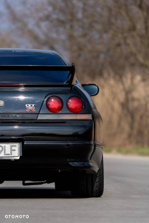 Nissan Skyline - 12