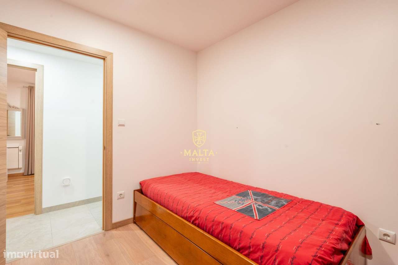 Moradia Bifamiliar com 3 Pisos no Centro de Fão – Esposende-18