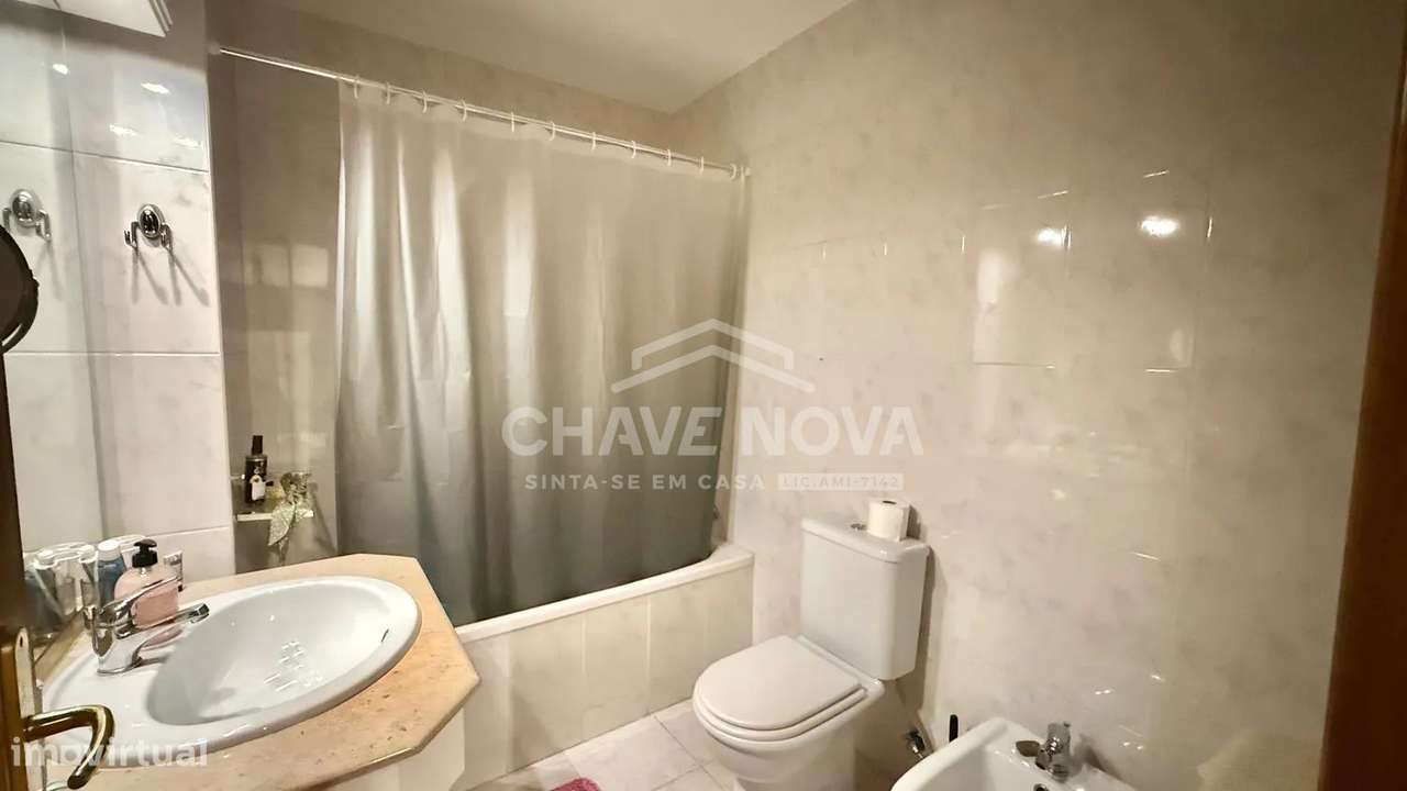 Apartamento T2 para venda em Seixezelo, Vila Nova de Gaia-11