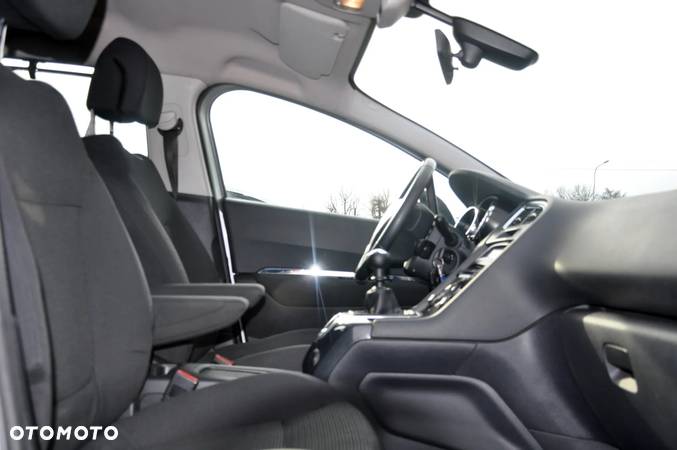 Peugeot 5008 1.6 HDi Active - 36