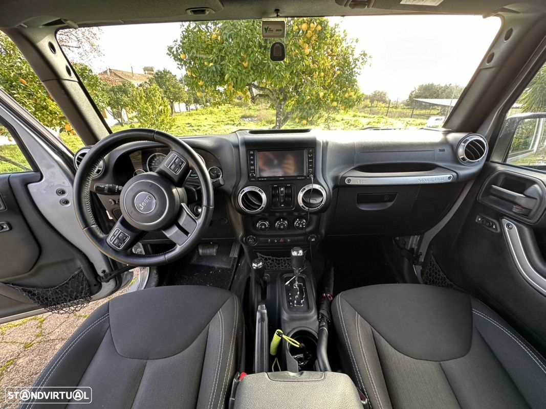 Jeep Wrangler Unlimited 2.8 CRD ATX Sahara Adventure Edition - 3