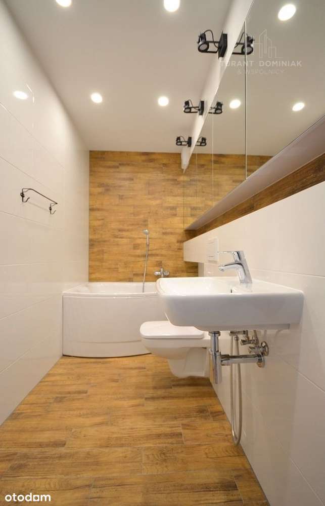 Słoneczne dwupokojowe mieszkanie z balkonem-5