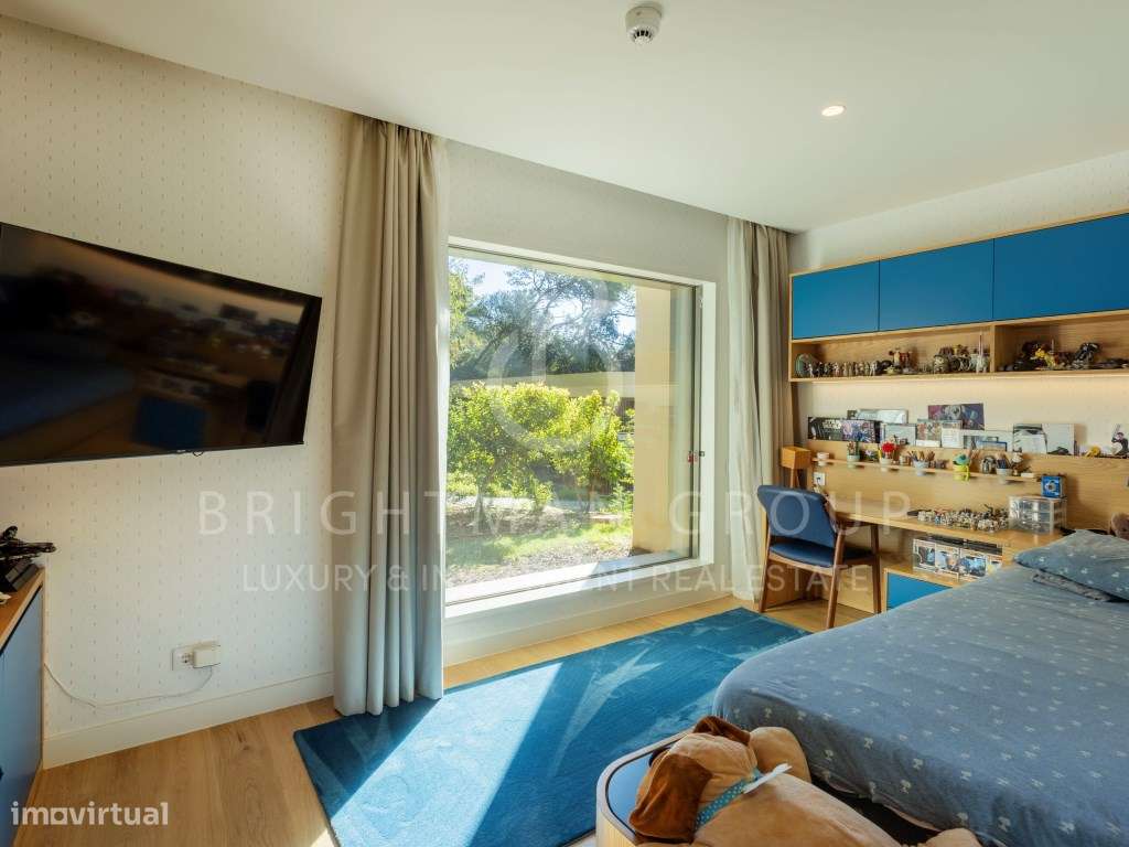 Apartamento T3 com piscina e jardim, na Quinta da Marinha-32
