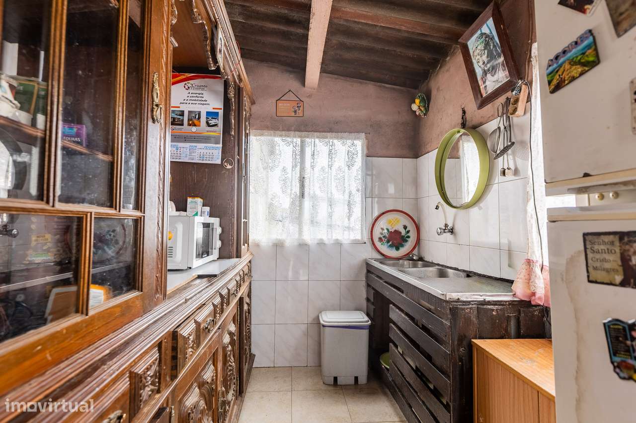 Moradia T2 - Feteiras-14