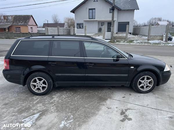 Volkswagen Passat Variant 1.9TDI Highline Aut - 9