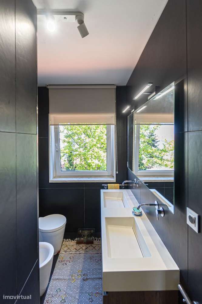 Moradia totalmente remodelada na melhor zona das Antas-35