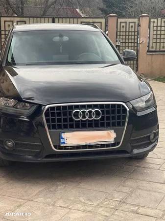 Audi Q3 2.0 TDI - 1