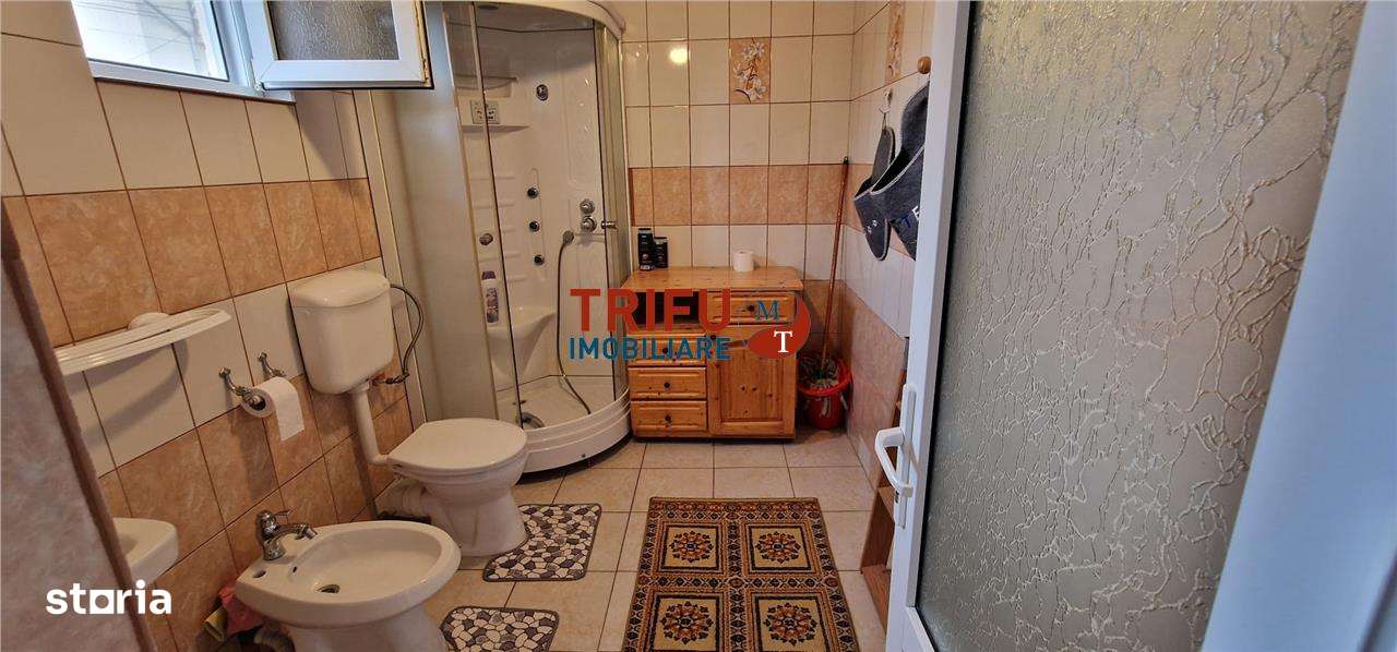 Casă Spațioasă cu 5 Camere în Zona Centrală, Lângă Prefectură-12