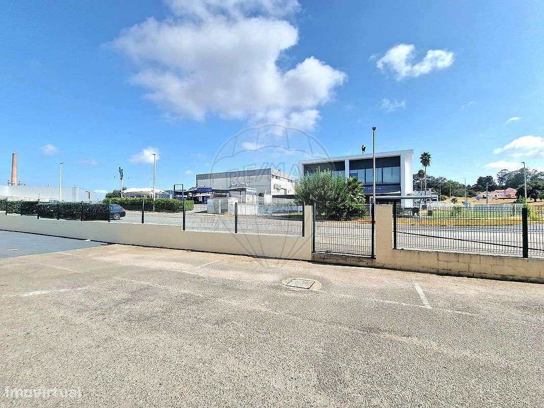 Armazém T3 para venda-13