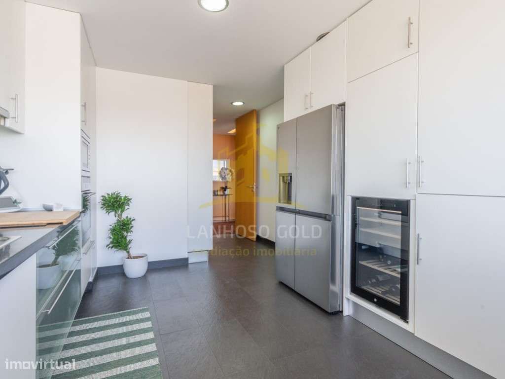 Excelente Apartamento T3 em Santa Marinha, Vila Nova de Gaia - Grande imagem: 4/22