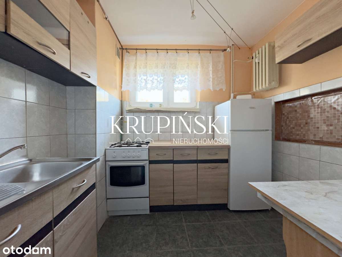 4 pokojowe mieszkanie na Bielanach. II piętro.-10