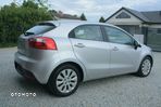 Kia Rio - 11